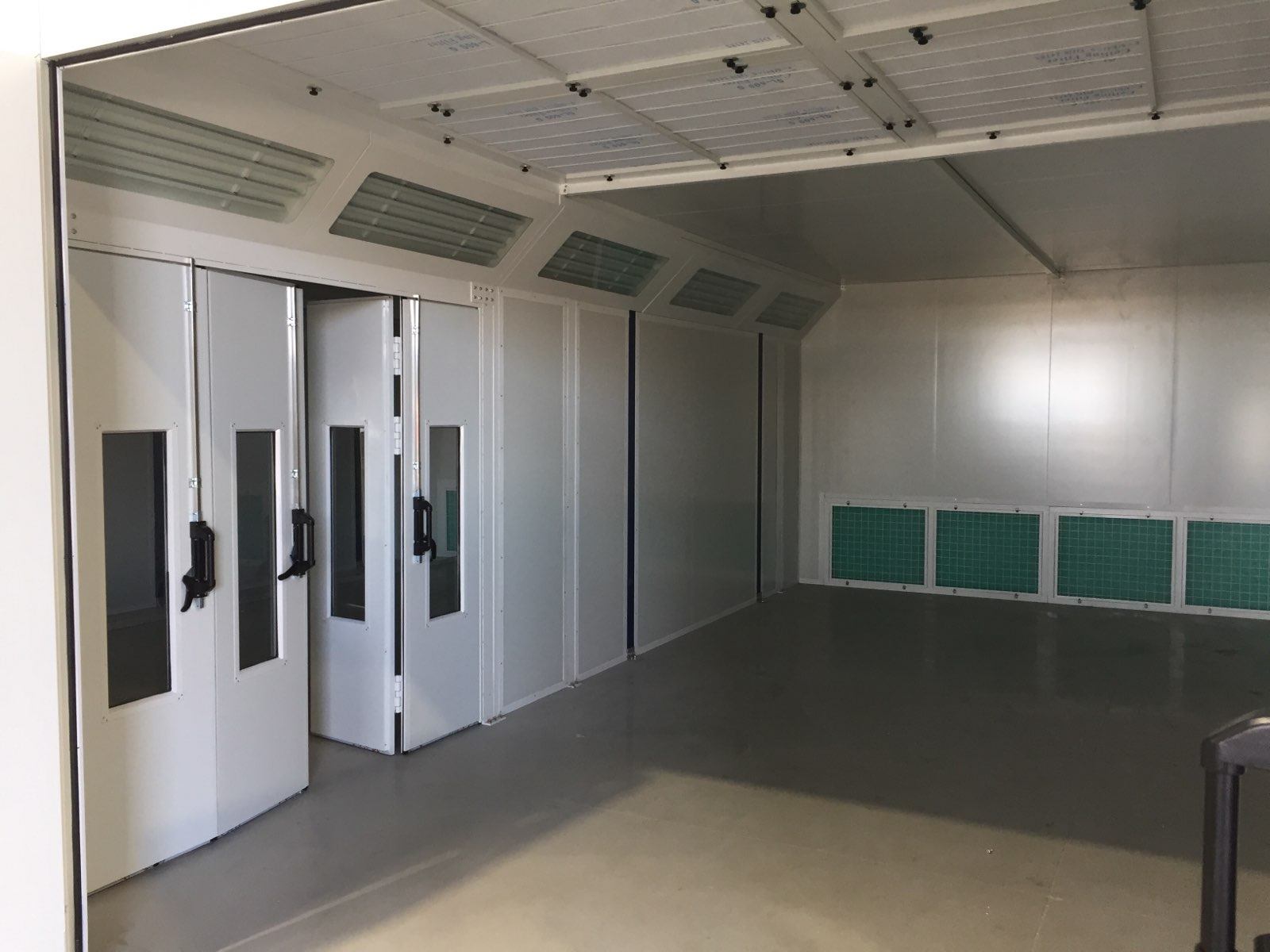 The working principle of the painting room